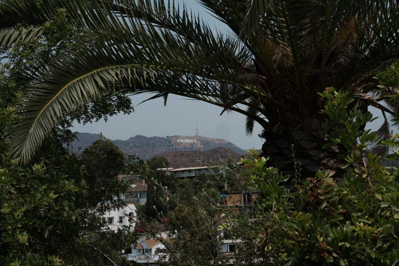 Hollywood Hills Hotel Лос-Анджелес Экстерьер фото
