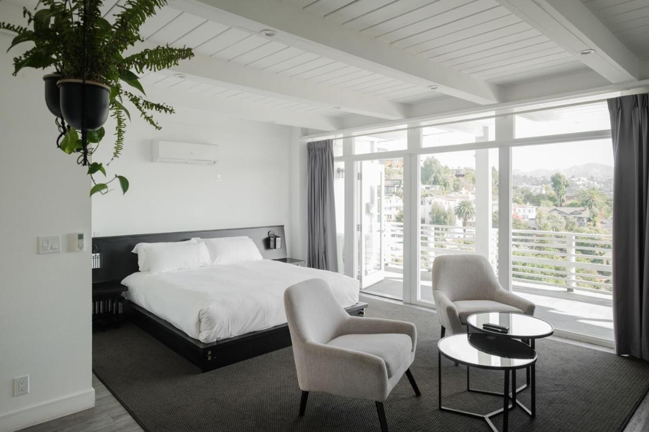 Hollywood Hills Hotel Лос-Анджелес Экстерьер фото