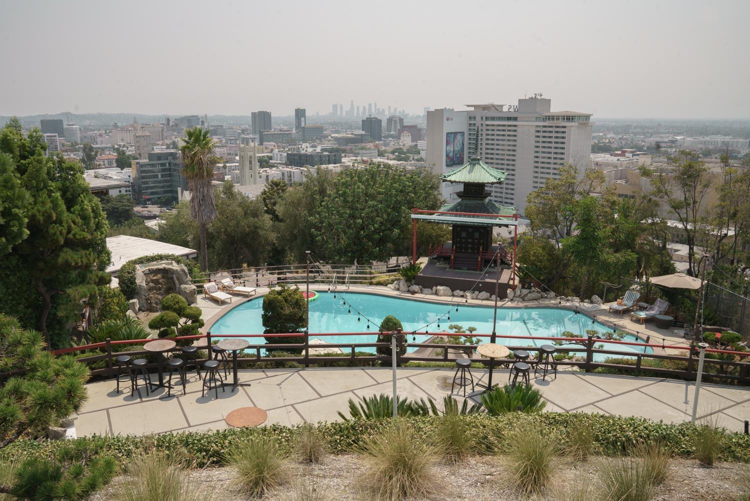 Hollywood Hills Hotel Лос-Анджелес Экстерьер фото